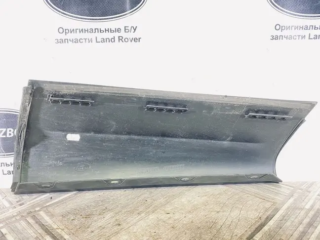 Молдинг стойки правый Land Rover Freelander 2