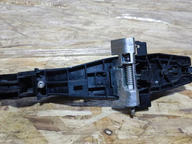 Ручка передняя правая Land Rover Freelander 2