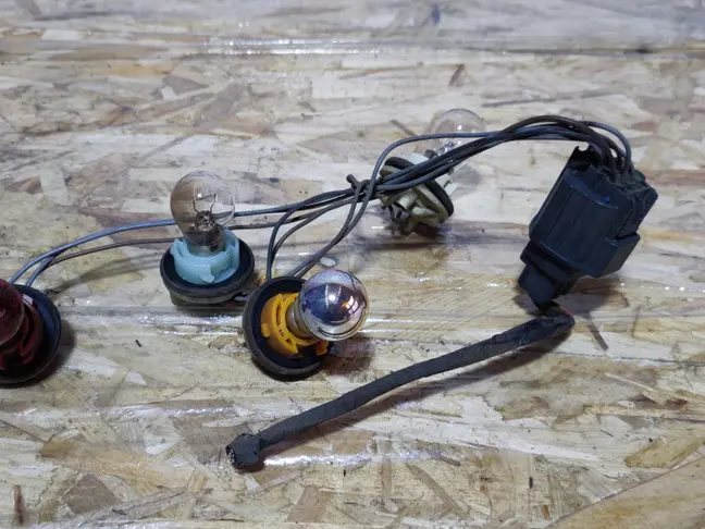 Проводка фонаря Land Rover Freelander 2 2.2