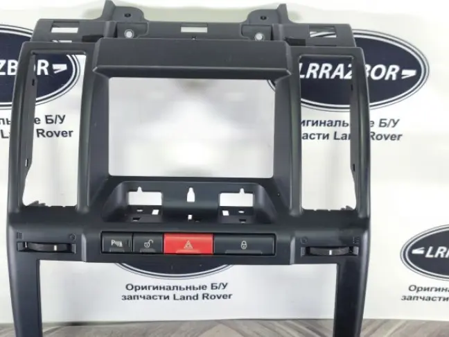 Рамка торпеды Land Rover Freelander 2