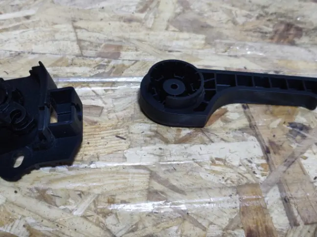 Ручка открывания капота Land Rover Freelander 2