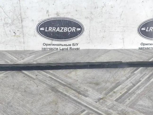 Молдинг стекла правый Land Rover Freelander 2 2.2