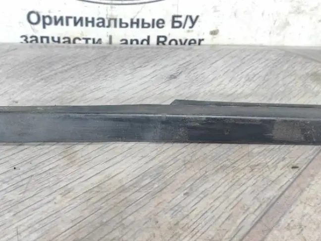 Молдинг стекла левый Land Rover Freelander 2 2.2