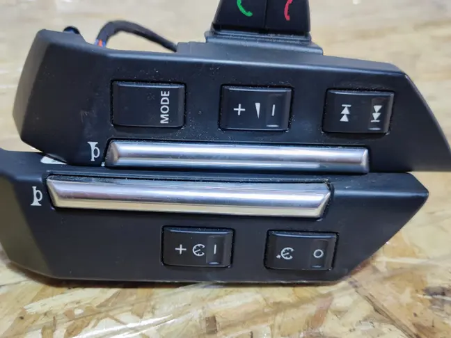 Кнопки руля Land Rover Freelander 2 2.2