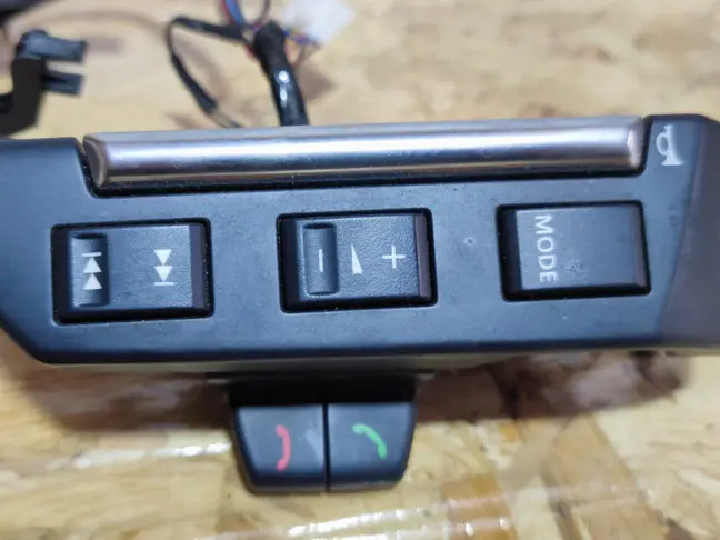 Кнопки руля Land Rover Freelander 2 2.2