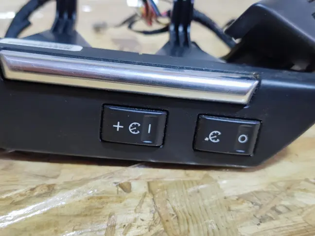 Кнопки руля Land Rover Freelander 2 2.2