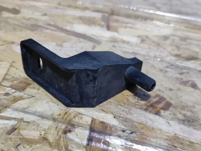 Кронштейн радиатора Land Rover Freelander 2 2.2