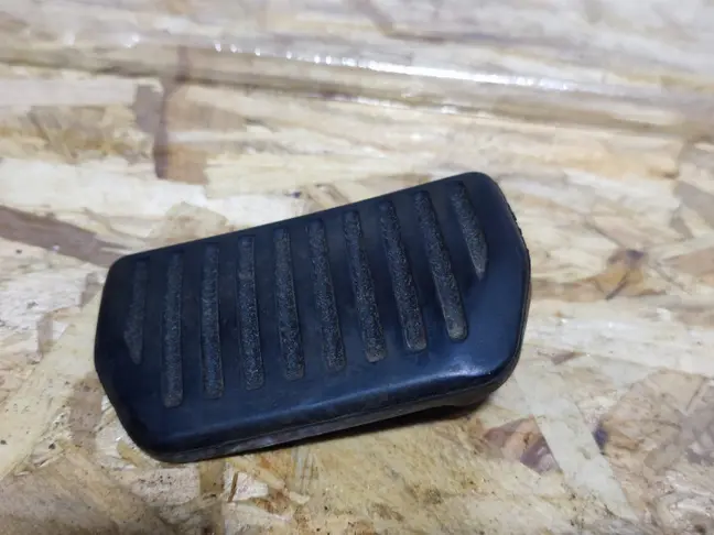 Накладка педали тормоза Land Rover Freelander 2