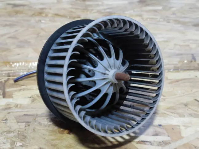 Вентилятор печки Land Rover Freelander 2