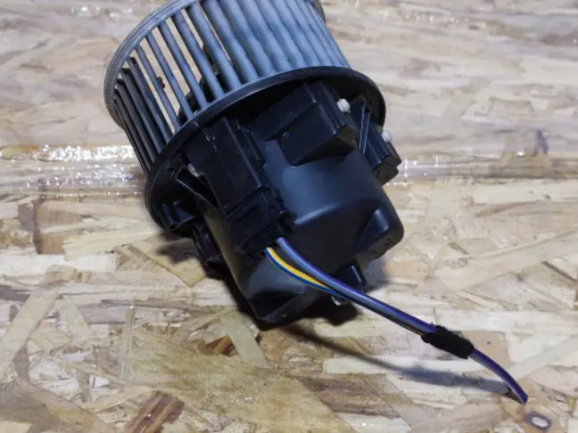 Вентилятор печки Land Rover Freelander 2