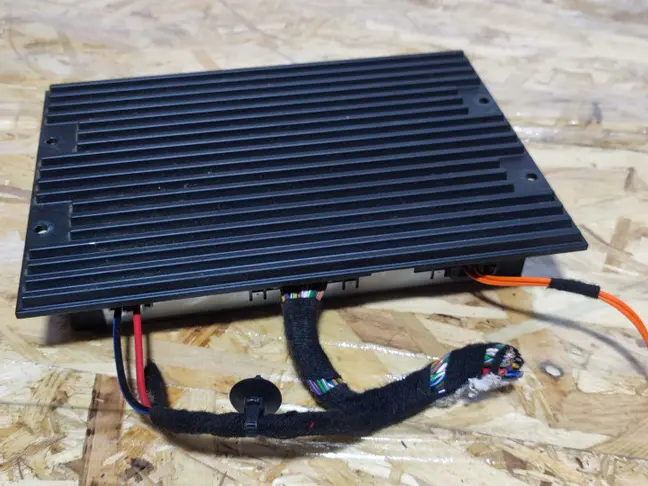 Усилитель музыки простой Land Rover Freelander 2