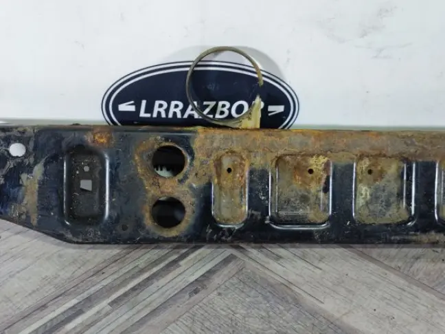 Опора радиаторов Land Rover Freelander 2 2.2