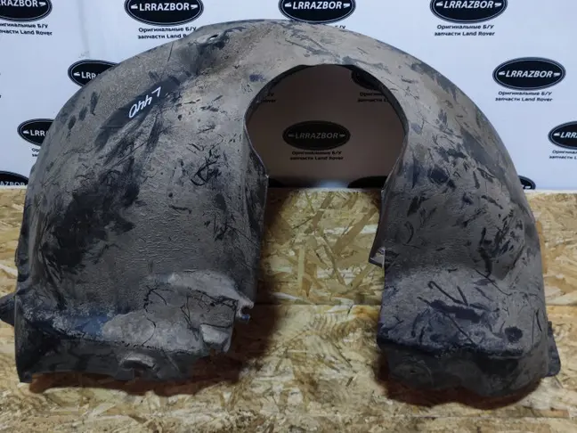 Подкрылок правый задний Land Rover Freelander 2