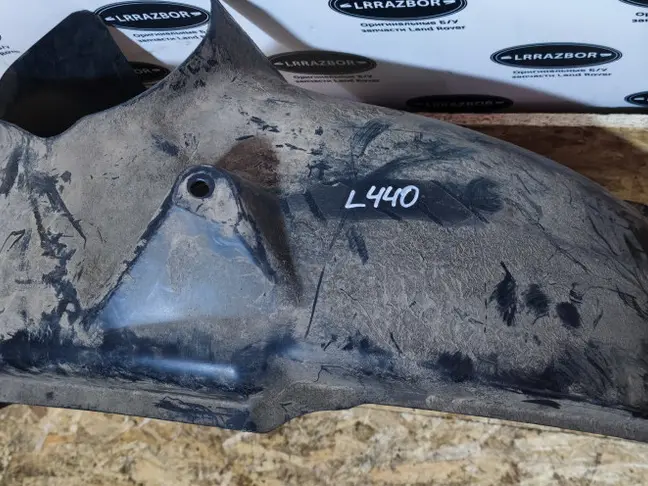 Подкрылок правый задний Land Rover Freelander 2