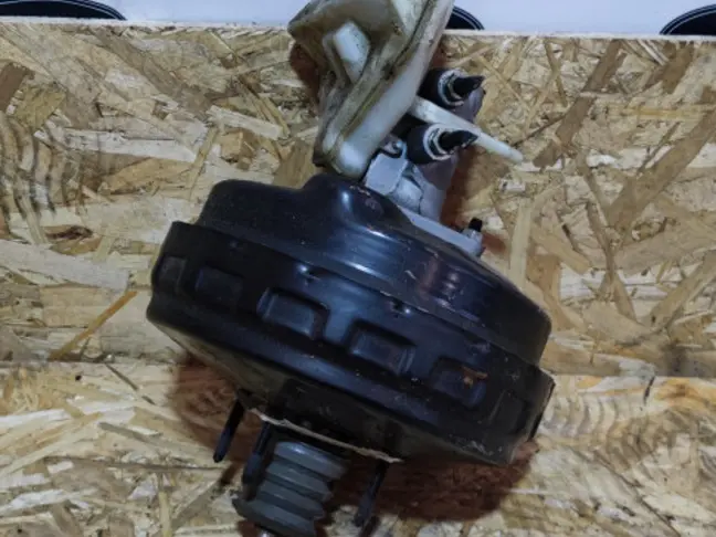 Вакуумный усилитель Land Rover Freelander 2 2.2