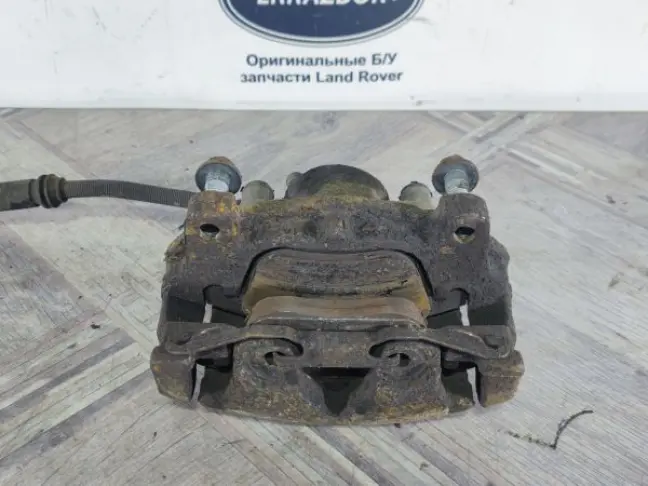 Суппорт левый передний Land Rover Freelander 2 2.2