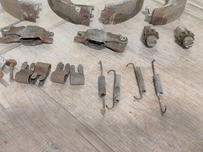 Механизм ручника 2 стороны Land Rover Freelander 2