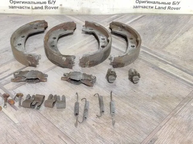 Механизм ручника 2 стороны Land Rover Freelander 2