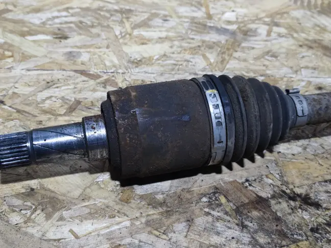 Привод задний Land Rover Freelander 2 2.2