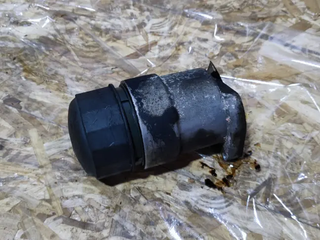 Корпус масляного фильтра Range Rover 5.0 510