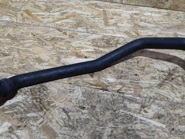 Патрубок радиатора Land Rover Freelander 2 2.2