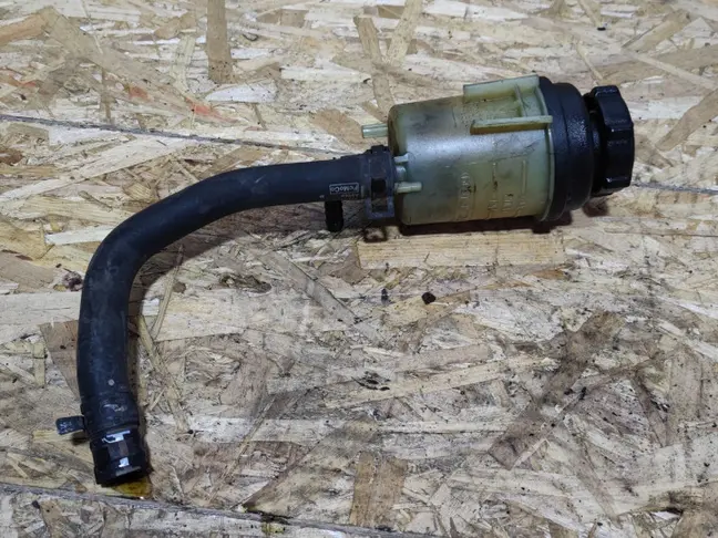 Бачок ГУР Land Rover Freelander 2 2.2