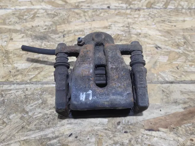 Суппорт задний левый Land Rover Freelander 2.2