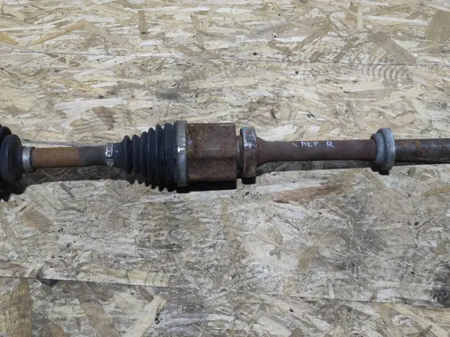 Привод передний правый Land Rover Freelander 2 2.2