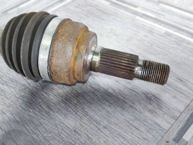 Привод задний отличный Land Rover Freelander 2 2.2