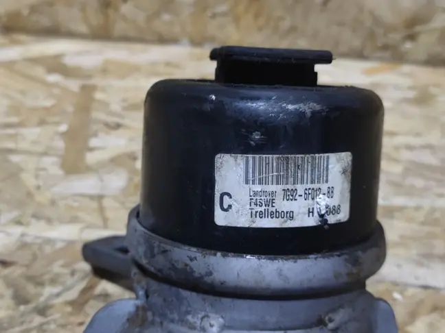 Подушка ДВС правая Land Rover Freelander 2 2.2