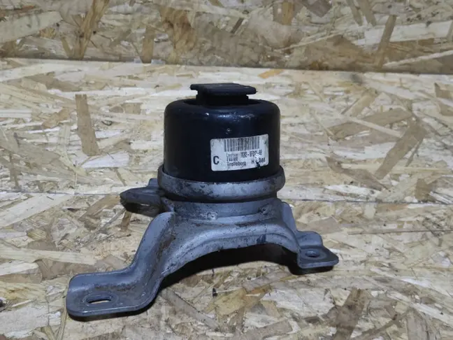 Подушка ДВС правая Land Rover Freelander 2 2.2