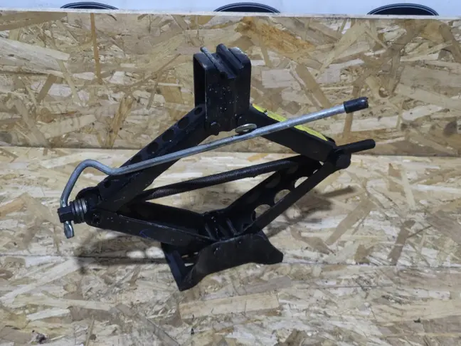 Домкрат Land Rover Freelander 2 2.2