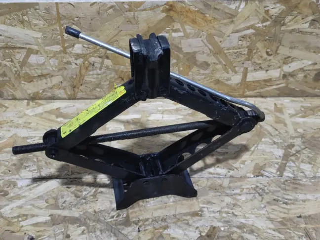 Домкрат Land Rover Freelander 2 2.2