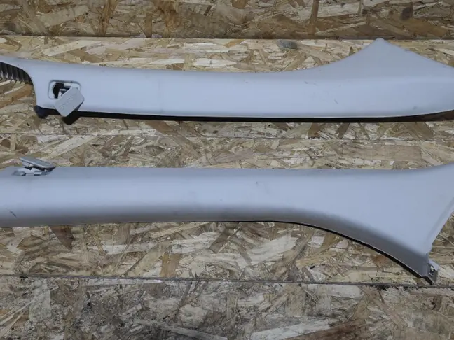 Обшивки стоек передних Land Rover Freelander 2