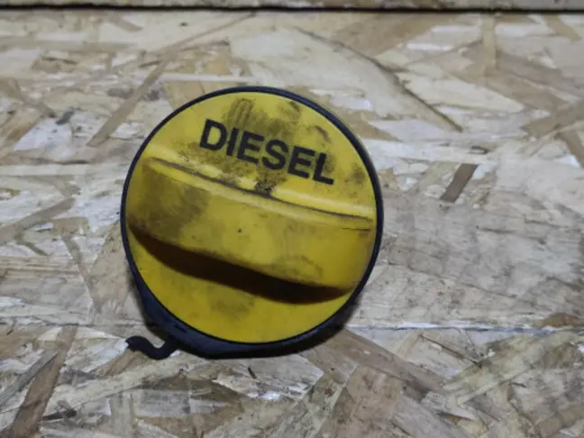 Крышка горловины бака Land Rover Freelander 2 2.2