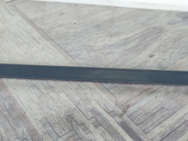 Молдинг стекла правый Land Rover Freelander 2 2.2