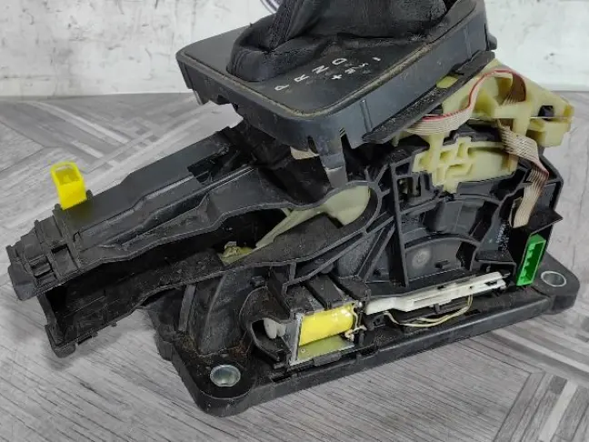 Селектор АКПП Land Rover Freelander 2 2.2