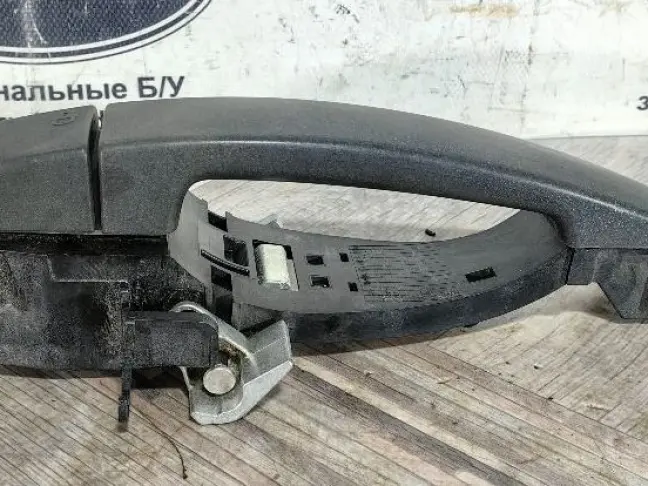 Ручка передняя левая Land Rover Freelander 2 L359