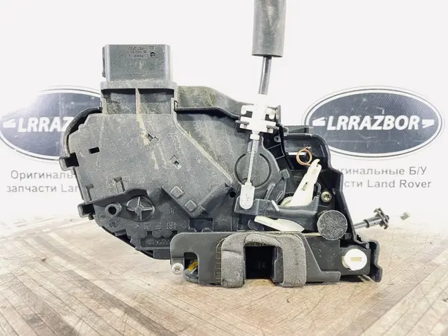 Замок правый задний Land Rover Freelander 2 2.2