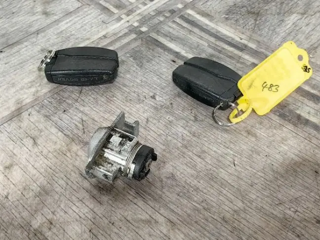 Ключ зажигания 2 шт Land Rover Freelander 2 2.2