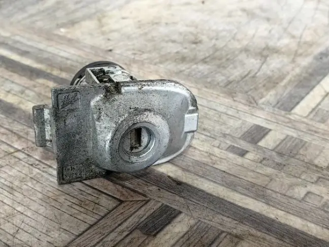 Ключ зажигания 2 шт Land Rover Freelander 2 2.2