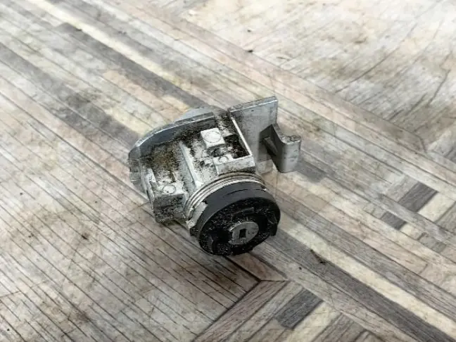 Ключ зажигания 2 шт Land Rover Freelander 2 2.2