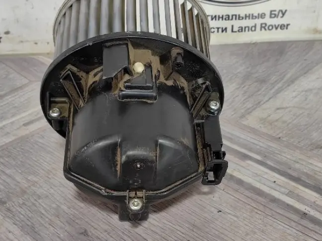 Вентилятор печки дефект  Land Rover Freelander 2