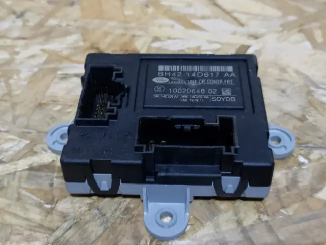 Блок передней двери Land Rover Freelander 2