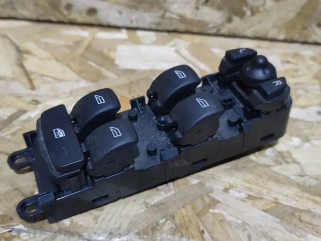 Блок стеклоподьемников Land Rover Freelander 2