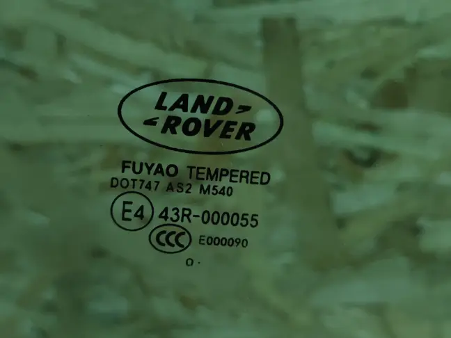 Стекло двери правое Land Rover Freelander 2