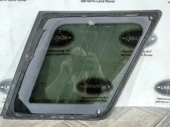 Стекло багажника левое Land Rover Freelander 2