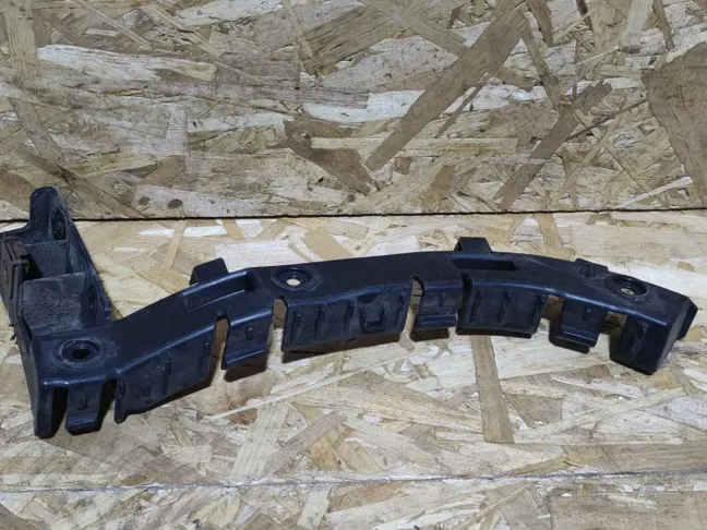 Кронштейн бампера левый Land Rover Freelander 2