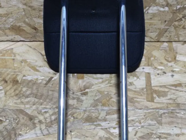 Подголовник задний центр Land Rover Freelander 2