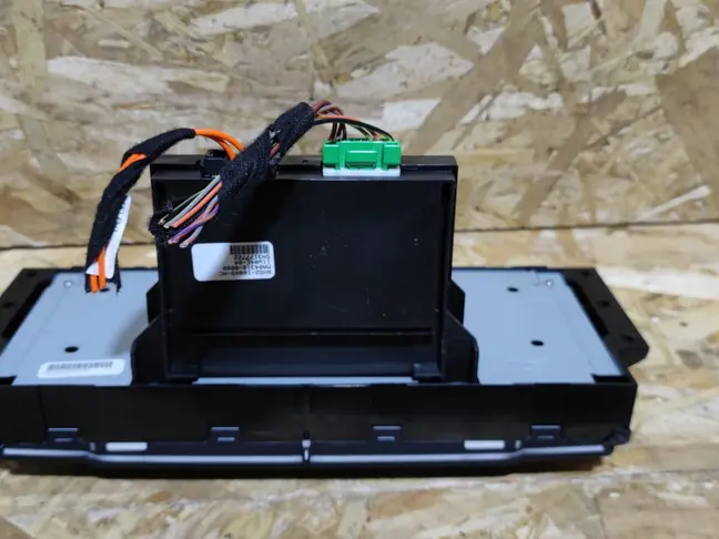 Магнитола Land Rover Freelander 2 2.2 L359